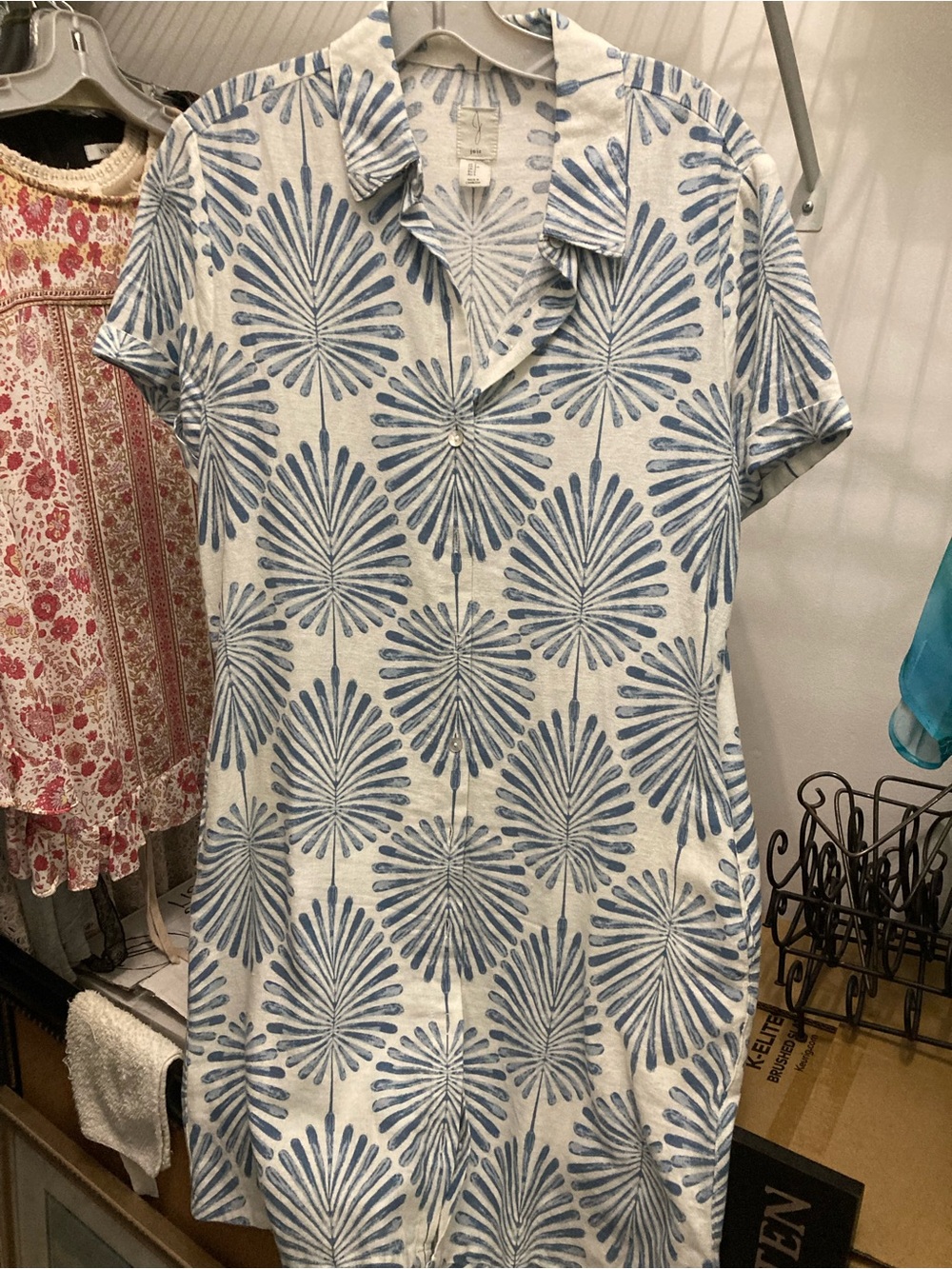 Joie Short-Sleeve Button-Down Shirt Dress in Blue and White Burst Print